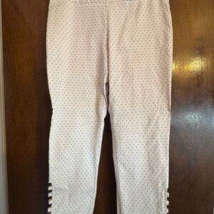 Attyre White Polka Dot Capris - women’s size 6